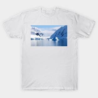 Beautiful Neumayer Channel in Antarctica T-Shirt